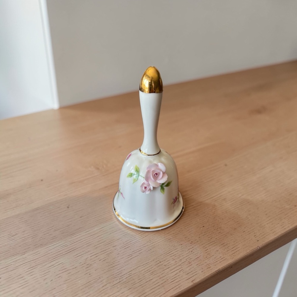 Towle Fine Bone China Hand Bell Hand Painted Pink Roses 22K Gold Trim 